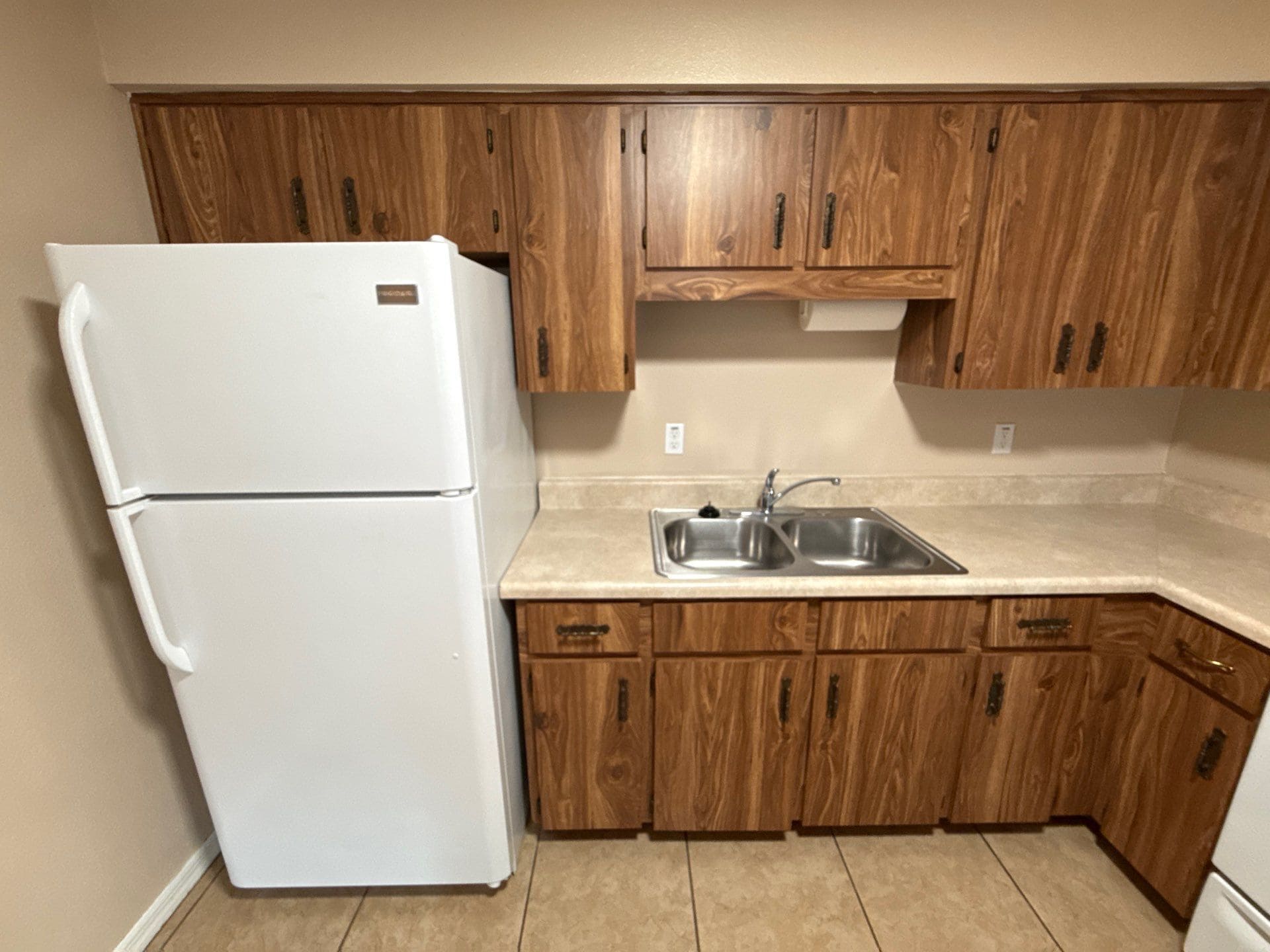 Building Photo - 2555 E Marco Ct