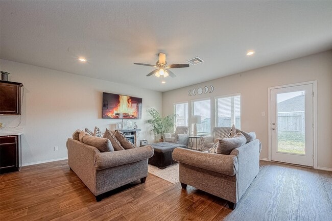 Building Photo - 21311 Orono Hts Trl