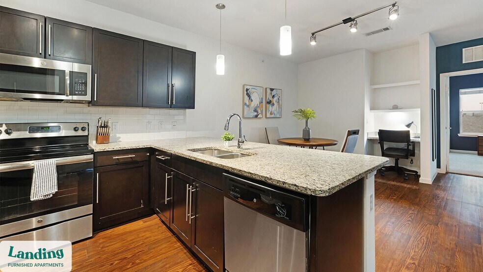 Building Photo - 12700 Ridgeline Blvd