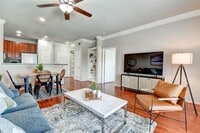 Building Photo - 2400 McCue Rd