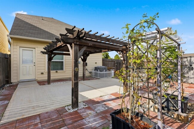 Building Photo - 5103 Dauntless Dr