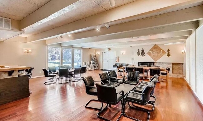 Building Photo - Quiet & Private Condo Retreat in the Heart...
