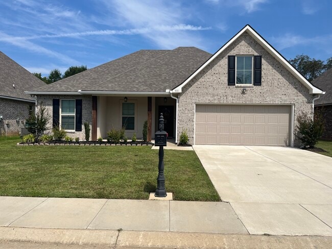 Primary Photo - 311 Florio Ct