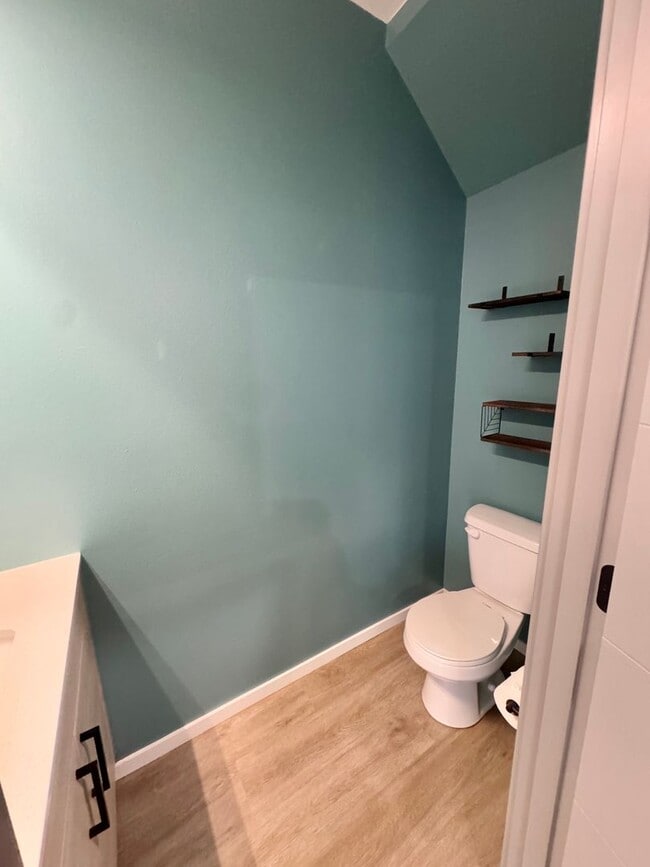 Building Photo - Luxury Townhouse in South Park