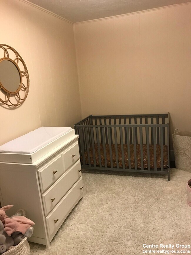 Building Photo - 122 Chestnut St