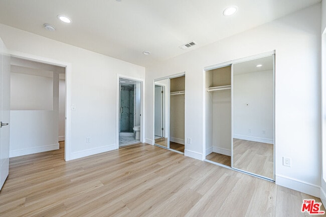 Building Photo - 2055 S Garth Ave