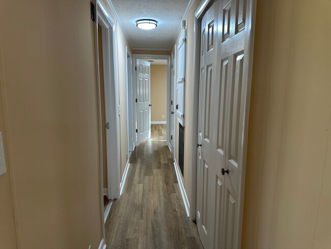 Building Photo - Charming Renovated 3 Bedroom, 1.5 Bath Home located off Hwy 87 on a 1 Acre lot.