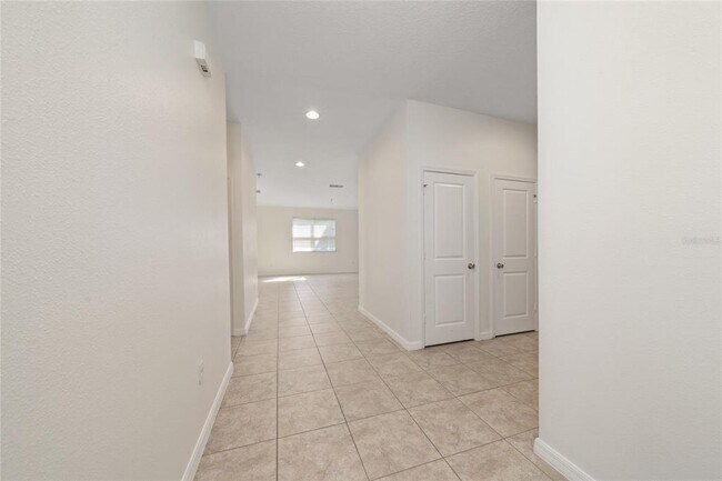 Building Photo - 931 Costa Mesa Ln