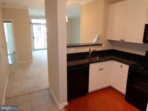 Building Photo - 2700 Bellforest Ct