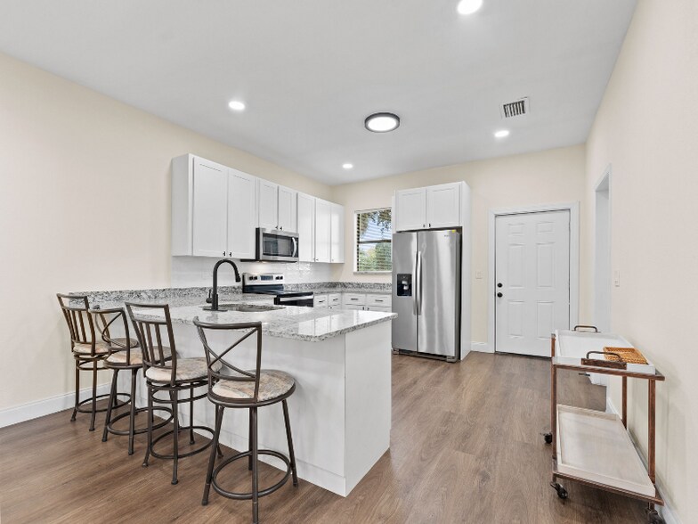 Building Photo - 1514 E 26th Ave