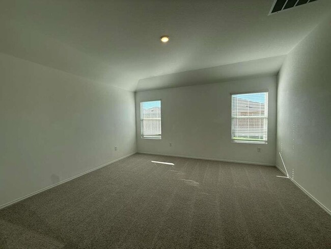 Building Photo - 200 Herald Dr