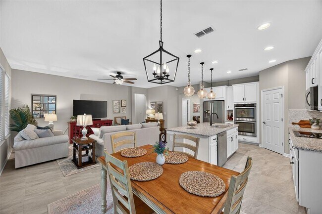 Building Photo - 30514 Pecan Valley Loop