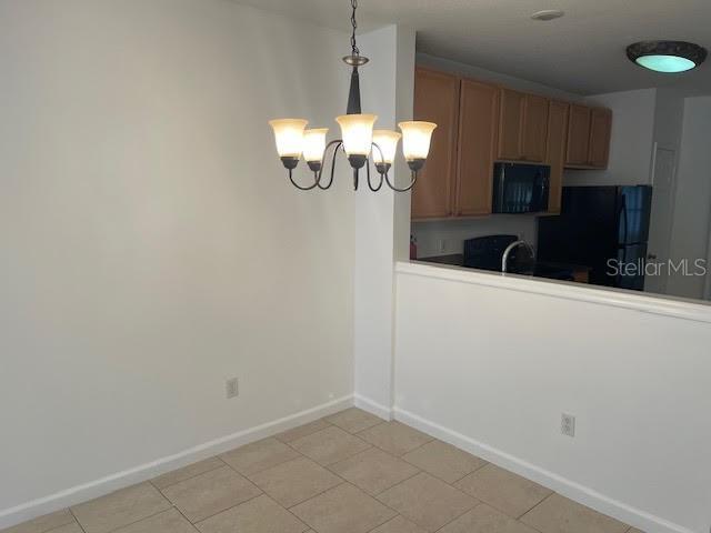 Building Photo - 915 Vineland Pl
