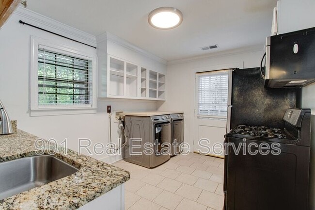 Building Photo - 1401 Linden Ave