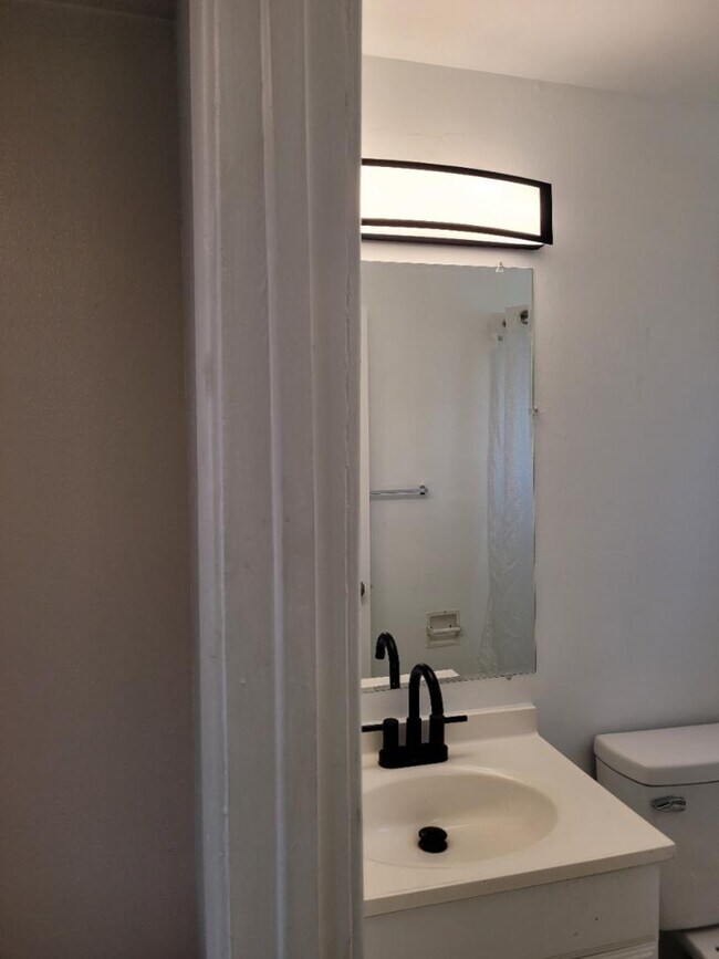 Building Photo - 3501 Commerce St