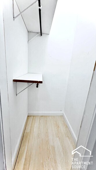 Building Photo - 208 N Kolin Ave