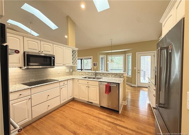 Building Photo - 105 Morris Dr