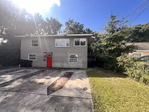 Building Photo - 1110 Poinsettia Ave