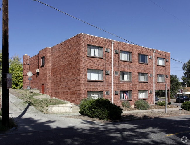 Building Photo - Mile High Apartments
