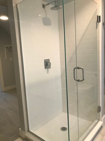 Shower on 2nd floor bathroom - 628 S 3rd St
