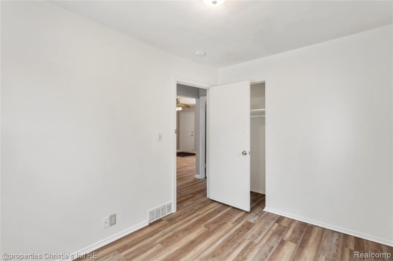 Building Photo - 6027 Wilmer St