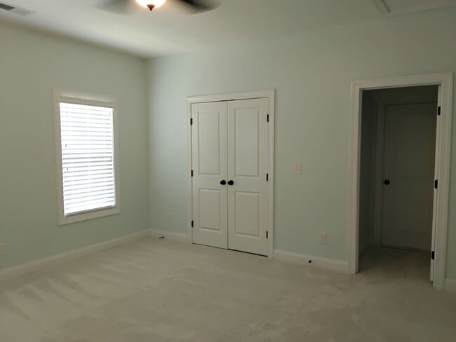 Building Photo - 4 Bedroom home in Beaufort