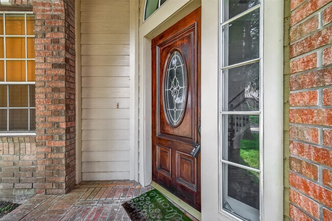 Building Photo - 15903 Timber Chase Dr
