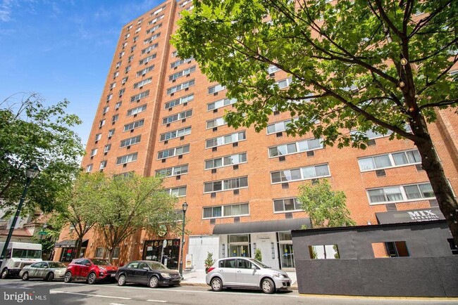 Building Photo - 2101 Chestnut St