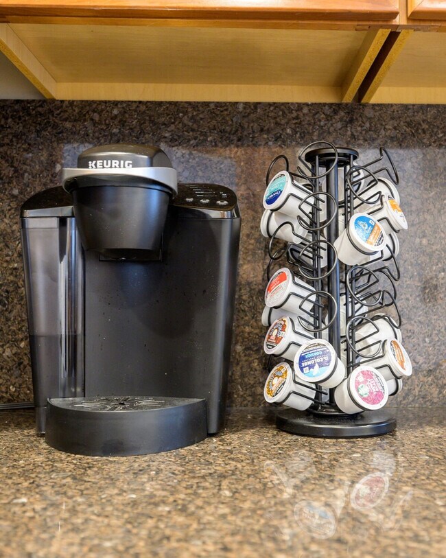 Building Photo - 5450 E Deer Valley Dr