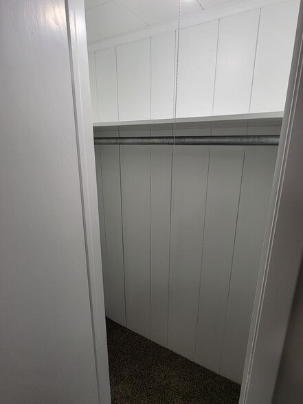 2nd bedroom closet - 308 Lewis St S
