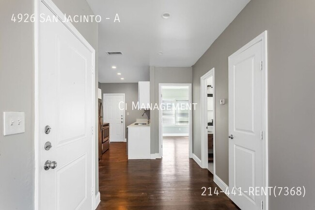 Building Photo - 4926 San Jacinto St