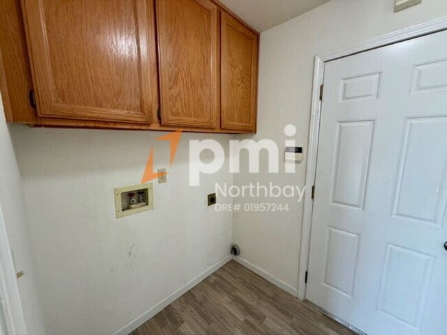 Building Photo - 1225 Whitecap Way