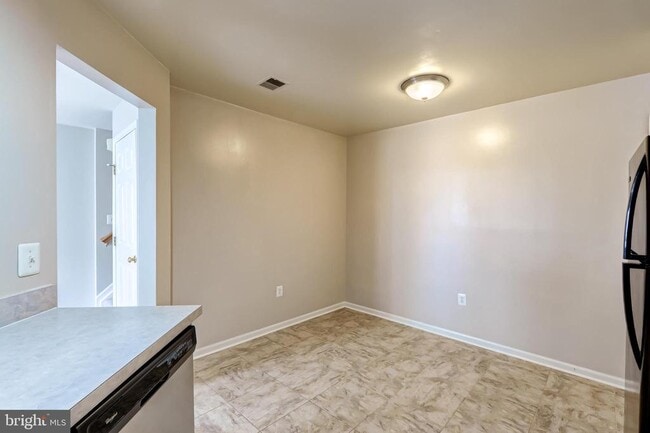 Building Photo - 9225 Cardinal Forest Ln
