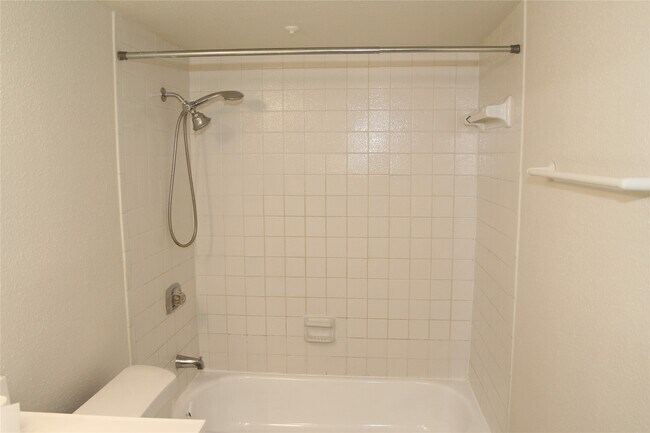 Building Photo - 2425 Holly Hall St