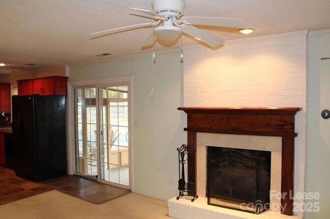 Building Photo - 3030 Studley Rd