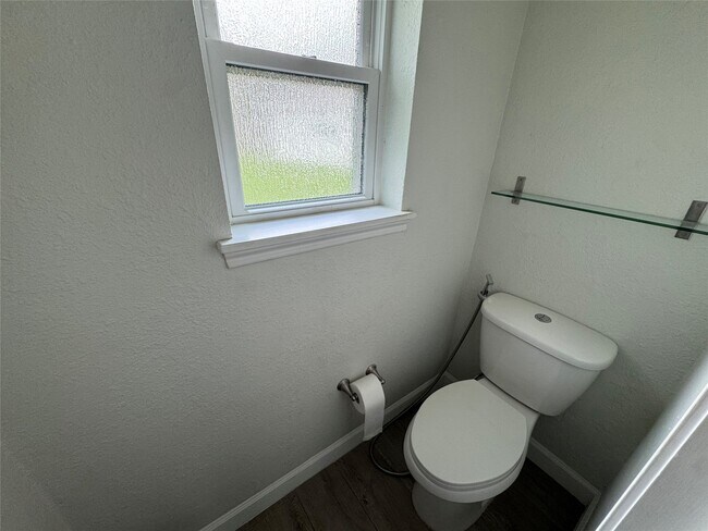 Building Photo - 11821 Westmere Dr