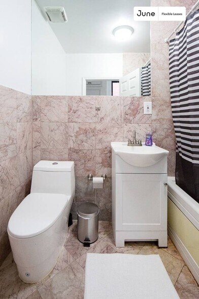 Building Photo - Absolutely Private ROOM in Fort Greene