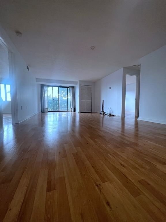 Building Photo - 500 Salem St