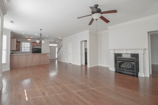 Building Photo - 128 Bogard Ln