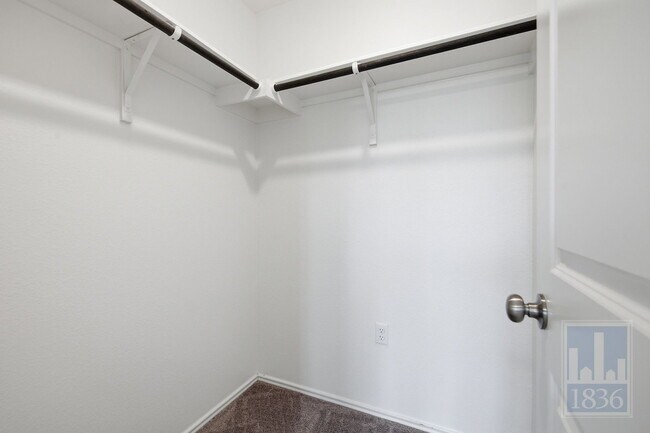 Building Photo - 15213 Spruce Frost Cv