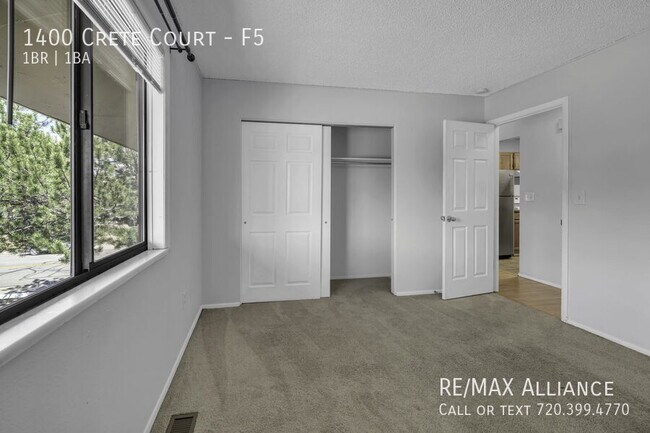 Building Photo - 1400 Crete Ct