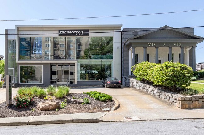 Building Photo - 325 East Paces Ferry Rd NE