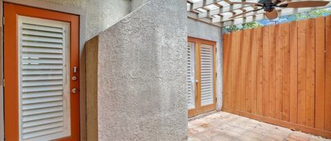 Building Photo - 3611 Las Colinas Dr