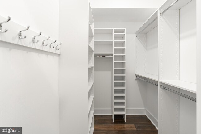 Building Photo - 45 W Haines St