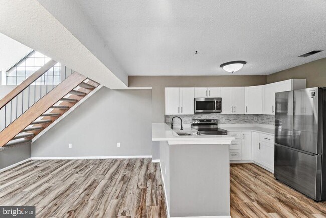 Building Photo - 14114 Lauren Ln