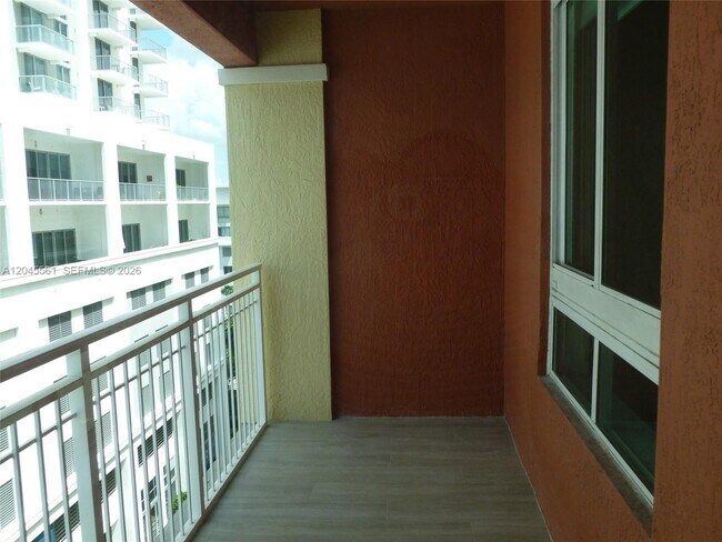 Building Photo - 7350 SW 89th St