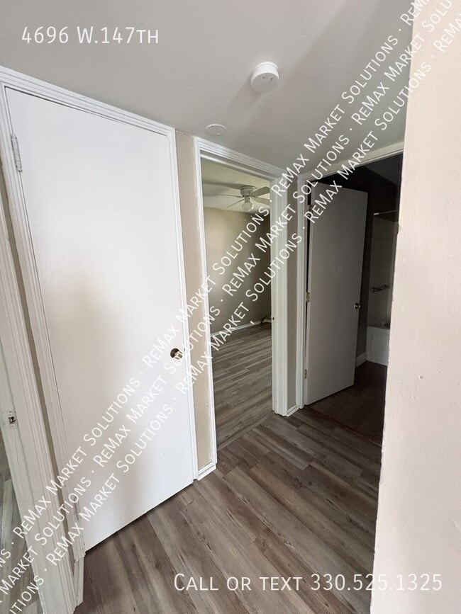 Building Photo - 4696 W.147th-