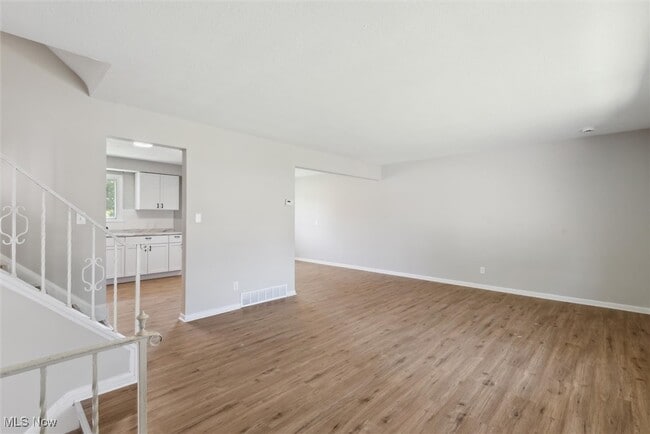 Building Photo - 5951 Marra Dr