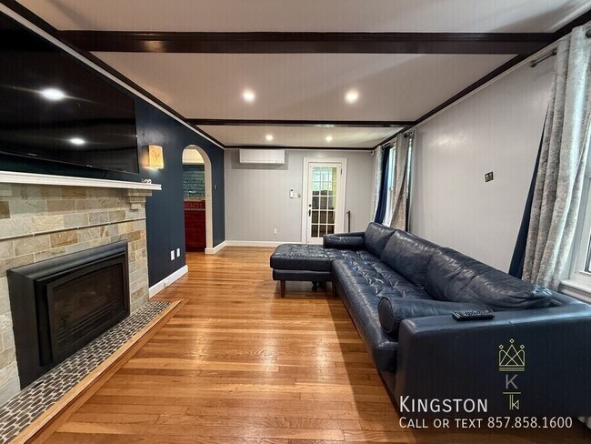 Building Photo - 36 Risley Rd