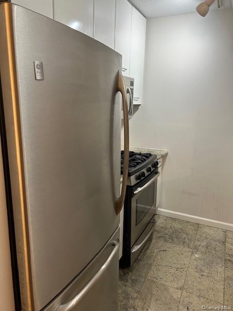 Building Photo - 4 Martine Ave